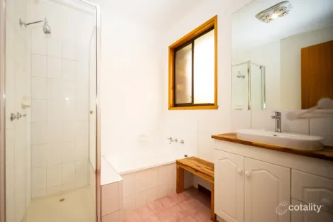 Property photo of 9 Lachlan Crescent Echuca VIC 3564