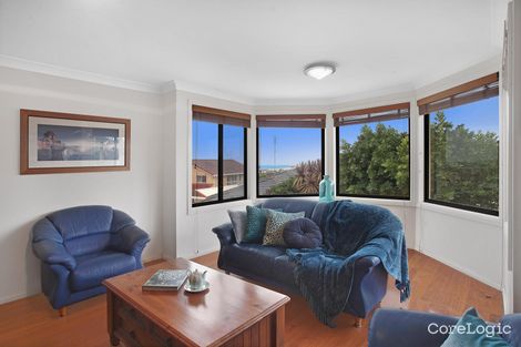 Property photo of 15 Helsal Circuit Shell Cove NSW 2529