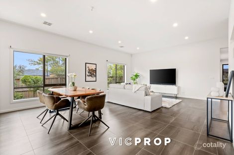 Property photo of 7 McCracken Avenue Mickleham VIC 3064