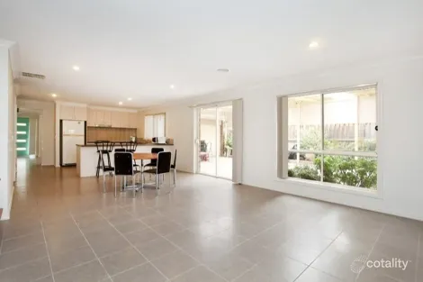 Property photo of 58 Stretton Drive Brookfield VIC 3338