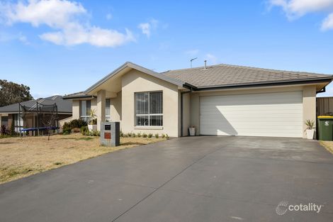 Property photo of 60 Molloy Drive Orange NSW 2800