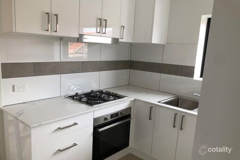 2/21 Military Rd, Avondale Heights, VIC 3034