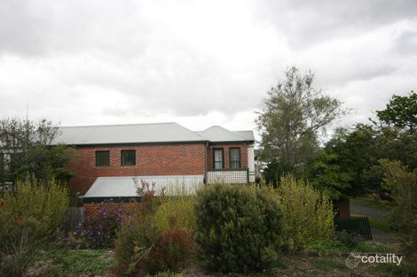 Property photo of 1/3 Cairns Avenue Newtown VIC 3220