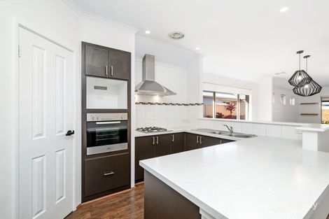 Property photo of 8 Pitta Corner Success WA 6164