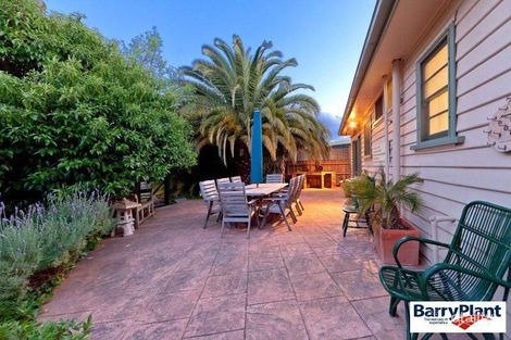 121 Rosslyn Ave, Seaford, VIC 3198