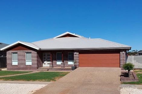 20 Old Hospital Rd, West Wyalong, NSW 2671