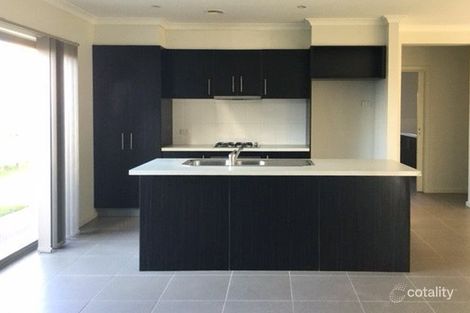 Property photo of 2/21 Austin Street Werribee VIC 3030