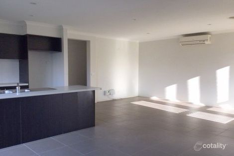 Property photo of 2/21 Austin Street Werribee VIC 3030