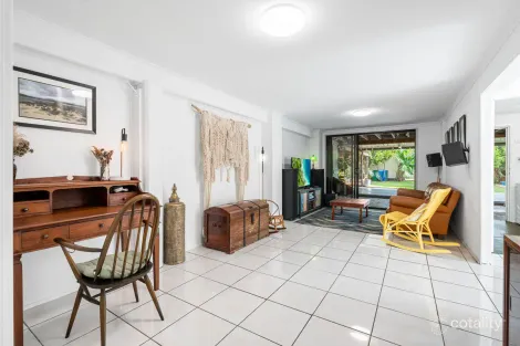 Property photo of 249A Kianawah Road Wynnum West QLD 4178