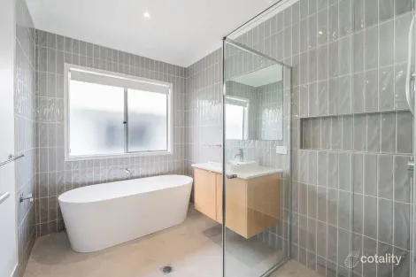 Property photo of 44 Muir Street Labrador QLD 4215