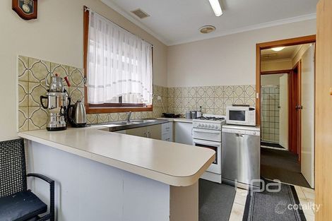 Property photo of 92 Malmsbury Drive Meadow Heights VIC 3048