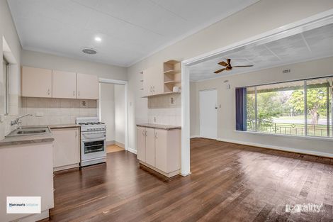 Property photo of 21 Coops Avenue Thornlie WA 6108