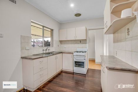 Property photo of 21 Coops Avenue Thornlie WA 6108