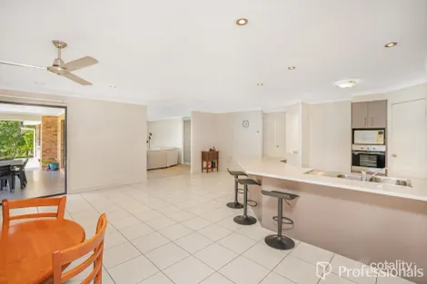 Property photo of 5 David Court Southside QLD 4570