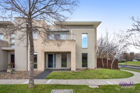Property photo of 1 Kingsbury Place Pakenham VIC 3810