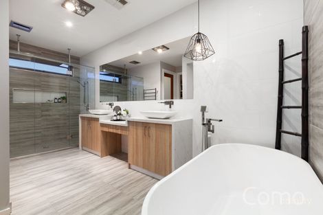 Property photo of 15 Baker Way Doreen VIC 3754