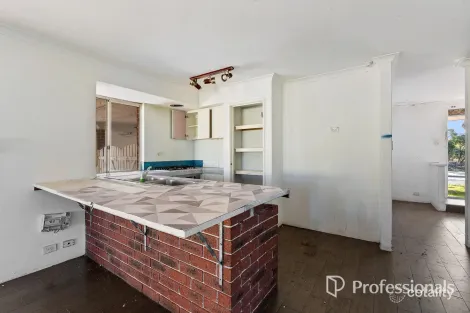 Property photo of 23 Stratton Boulevard Stratton WA 6056