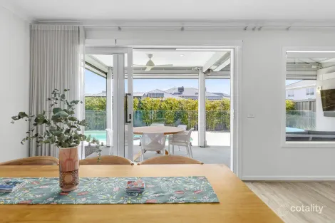 Property photo of 22 Dunkerrin Avenue Gisborne VIC 3437