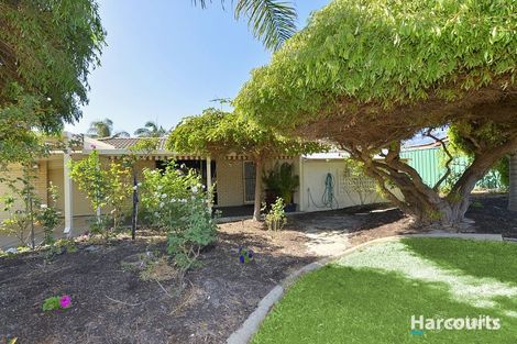 Property photo of 14 Oakdale Close Halls Head WA 6210