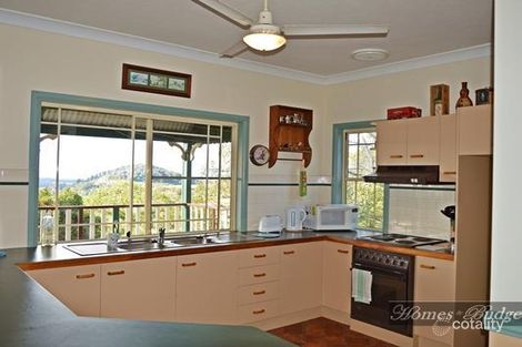 Property photo of 16 Howard Court Plainland QLD 4341