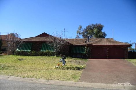Property photo of 20 Menzies Circuit St Clair NSW 2759