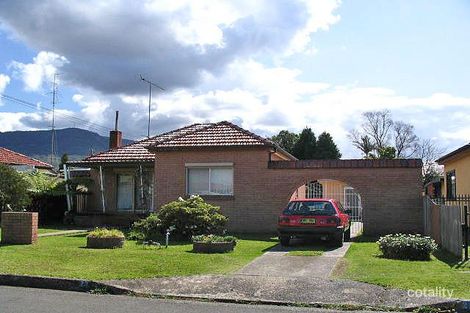 28 Maxwell St, Fairy Meadow, NSW 2519