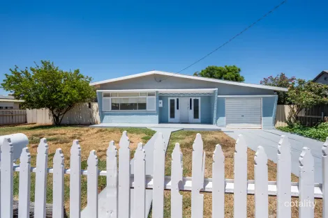 42a Johnston St, Boulder, WA 6432