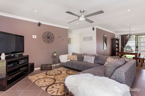 Property photo of 32 Mewing Court Windaroo QLD 4207