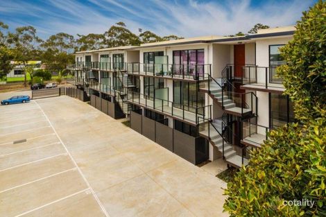 Property photo of 11/219 Watton Street Werribee VIC 3030