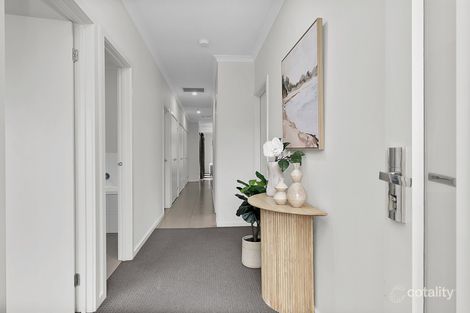 Property photo of 9 Skeeter Drive Mernda VIC 3754