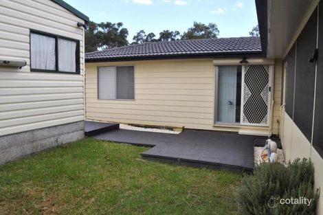 Property photo of 13 Woolley Close Thornton NSW 2322