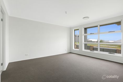 Property photo of 73 Bushranger Parade Calderwood NSW 2527