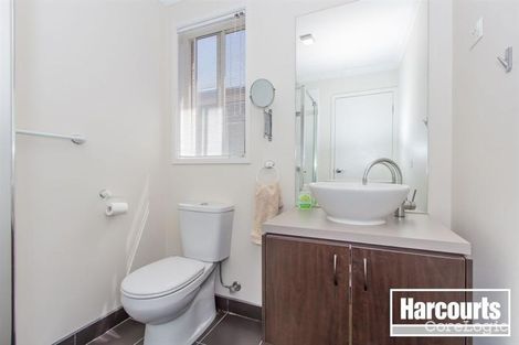 Property photo of 71 Broad Oak Drive Cranbourne East VIC 3977