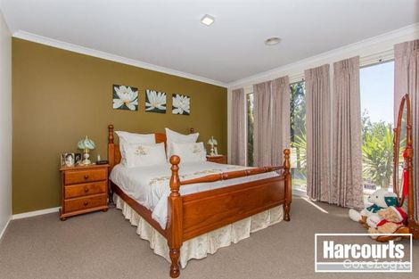 Property photo of 71 Broad Oak Drive Cranbourne East VIC 3977