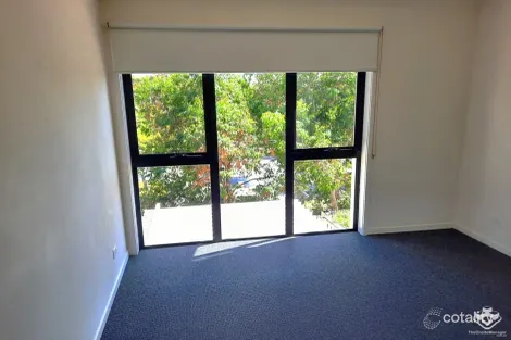 Property photo of 26 Hotham Drive Pacific Pines QLD 4211