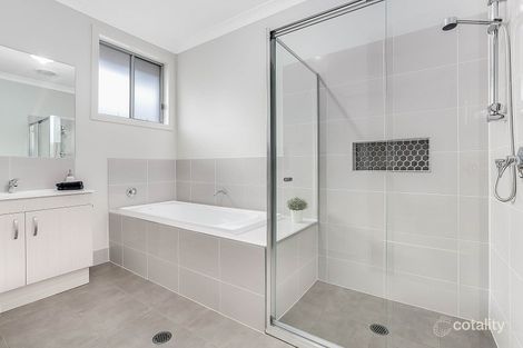 Property photo of 17 Jamison Crescent North Richmond NSW 2754