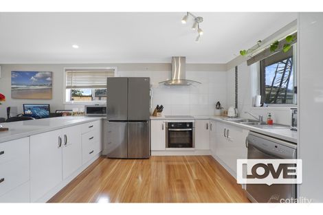 Property photo of 37 Benjamin Lee Drive Raymond Terrace NSW 2324
