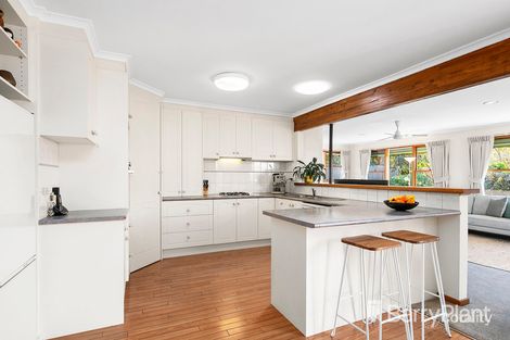 Property photo of 9 Quest Court Glen Waverley VIC 3150