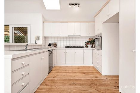 Property photo of 143 Landscape Drive Mooroolbark VIC 3138