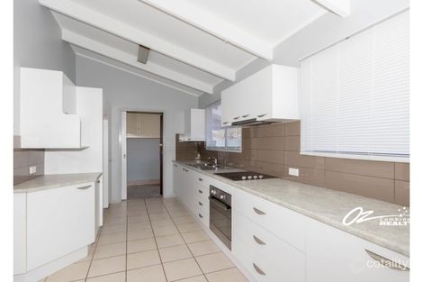 Property photo of 12 John Street Basin View NSW 2540