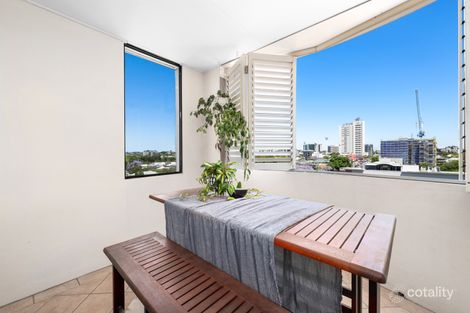 Property photo of 25/40 Bell Street Kangaroo Point QLD 4169