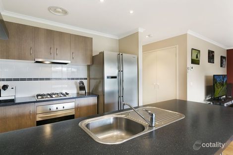 Property photo of 19 Greenaway Terrace Cranbourne East VIC 3977