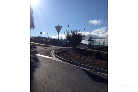 Property photo of 63 Bassetts Road Doreen VIC 3754