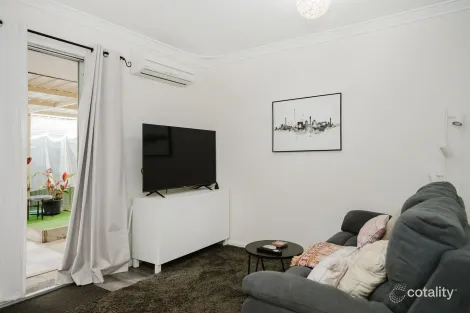 Property photo of 3/6 Uldina Place Pinjarra WA 6208