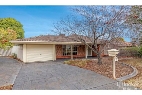 18 Banksia Cres, Craigmore, SA 5114