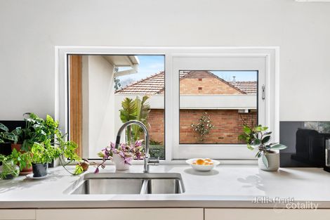 Property photo of 211 Lyons Street North Ballarat Central VIC 3350