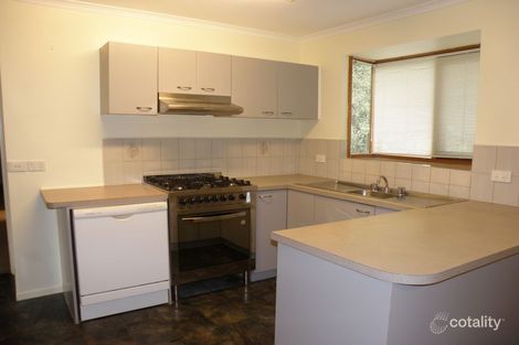 33 Roberts Ave, Box Hill South, VIC 3128