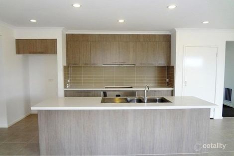 Property photo of 5 Bulait Drive Wollert VIC 3750
