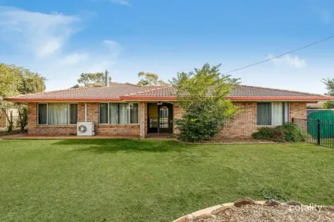 42 York St, Oakey, QLD 4401