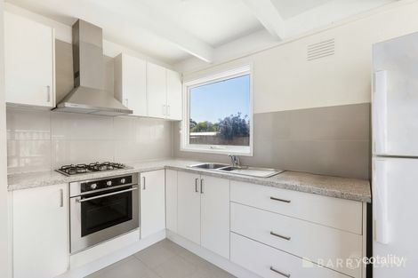 Property photo of 2 Steele Court Cranbourne North VIC 3977